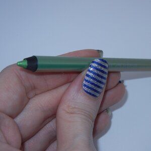 BD 2 for 24$ - NEW Urban Decay Eyeliner in Freak